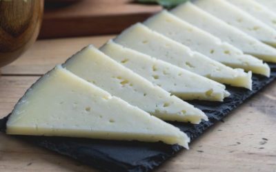 Descubre los mejores quesos manchegos curados: delicias con carácter